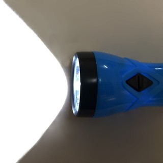 Đèn pin sạc LED Comet CRT345