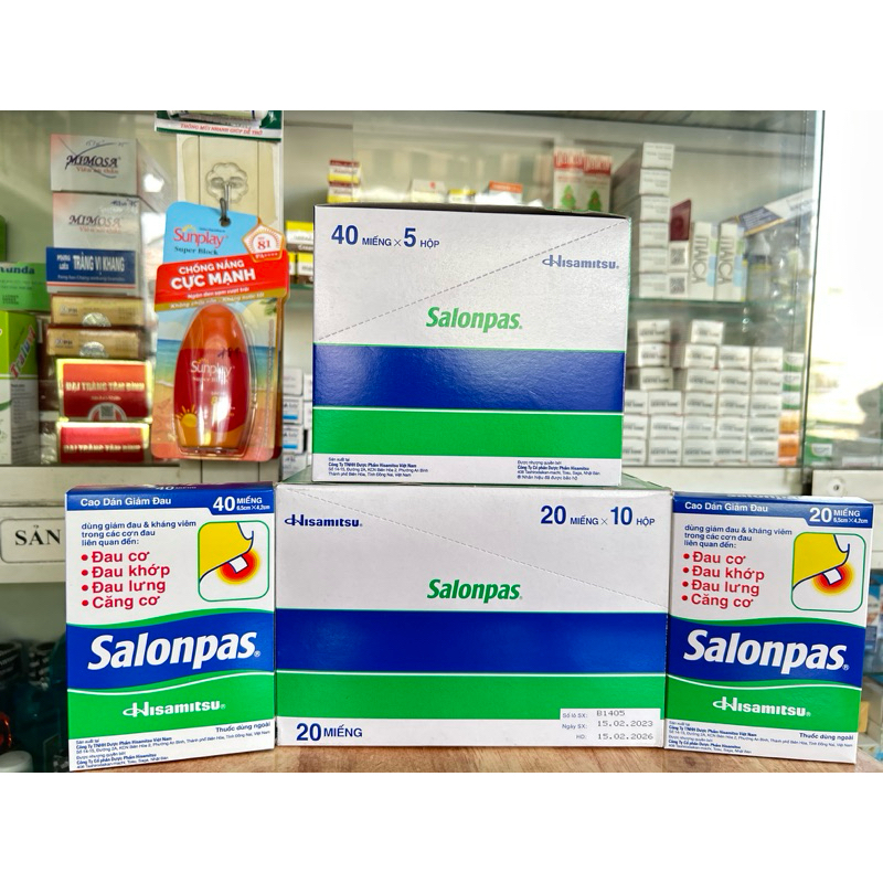 Cao dán giảm đau Salonpas / Salonpas Hisamitsu Hộp 40 miếng