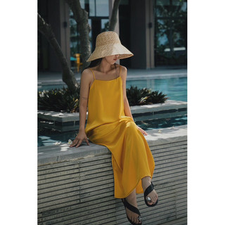 Chicka Chicka - Đầm hai dây dáng maxi màu vàng