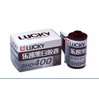 Film trắng đen LUCKY SHD 400 36exp date 07/2026 film 35mm black and white