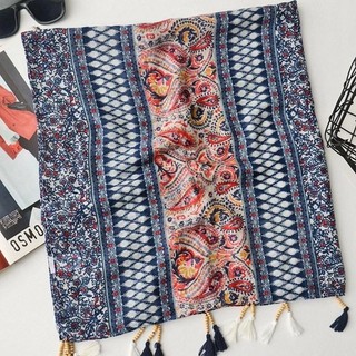 Khăn choàng đi biển phong cách boho họa tiết thổ cẩm phối tua rua chất cotton lạnh