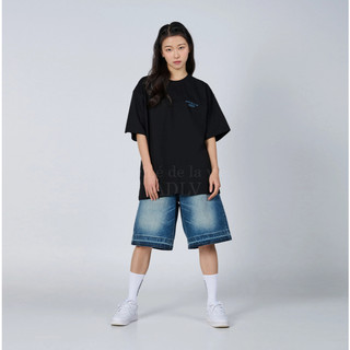 Áo thun unisex ADLV