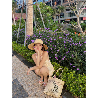 Đầm Cổ Yếm Cột Nơ Hoa Nhí Mùa Hè - 𝐂𝐡𝐚𝐧𝐦𝐢𝐢