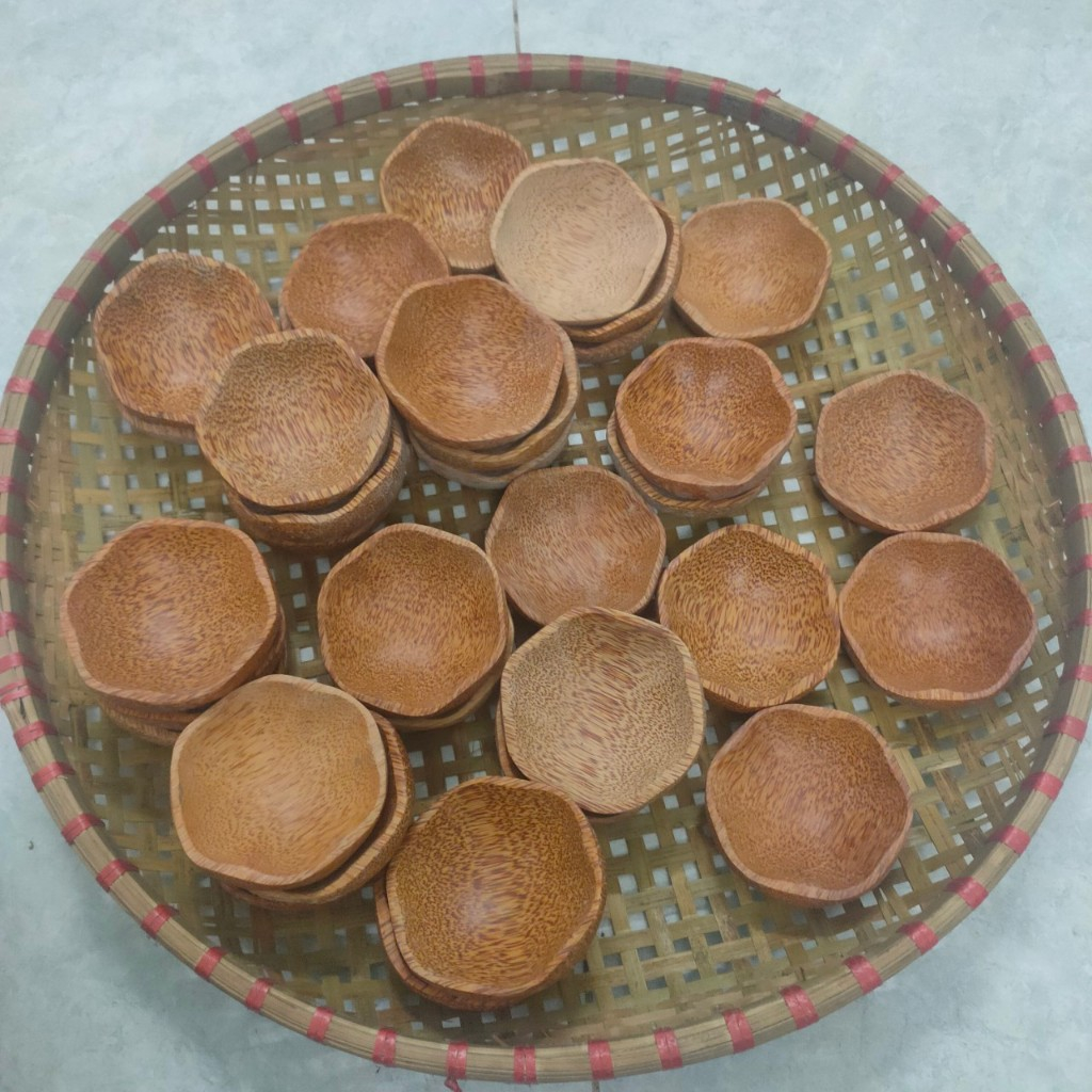 Chén chấm gỗ dừa hoa mai đựng gia vị