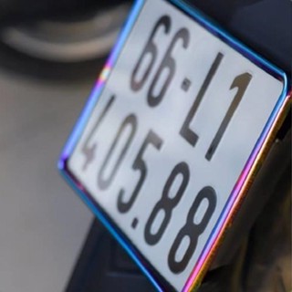 Bộ khung biển số xe kiểu cho các loại xe inox, màu titan