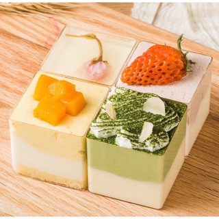  Set 10 Cốc Nhựa Vuông Có Nắp Đựng Bánh Mousse Tiramisu,... 