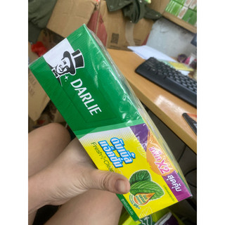 Kem đánh răng darlie double action fresh + clean hộp 2 tuýp 150gr