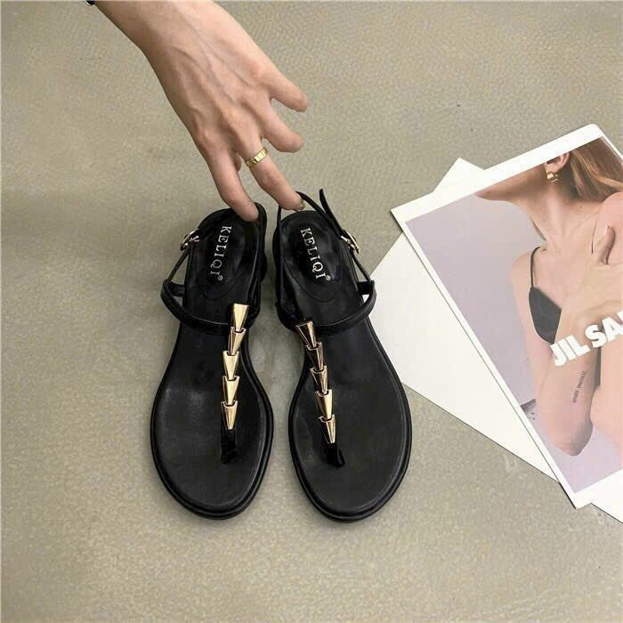 Giày Sandal bệt chữ T phối xích mũi tên xinh lạ CG-0648 Dangmishop
