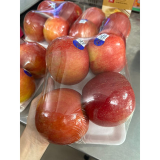 Hộp 3 trái Táo Ever Crips Mỹ khoảng 1.1kg