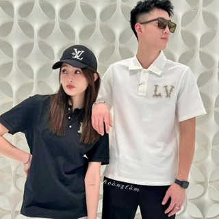 Áo Polo L. .V Logo Chữ Đính Đá Mặt Trước - Áo Polo Boy Phố Dày Dặn Phong Cách Hot Trend