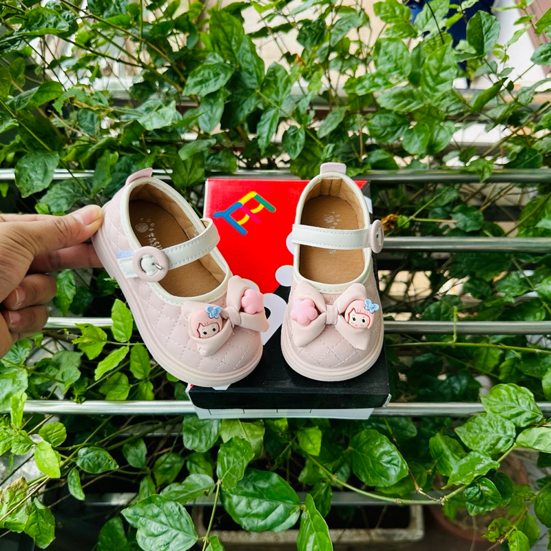 Giày búp bê nơ da mềm tập đi đính icon HOT 2024 mã C2333 Quảng Châu cao cấp cho bé gái từ 6 tháng đến 3 tuổi