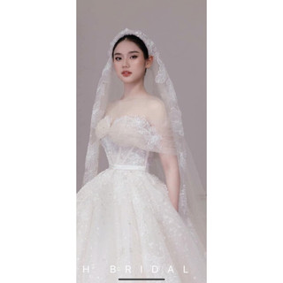 Choàng váy cưới- lúp cô dâu hoa