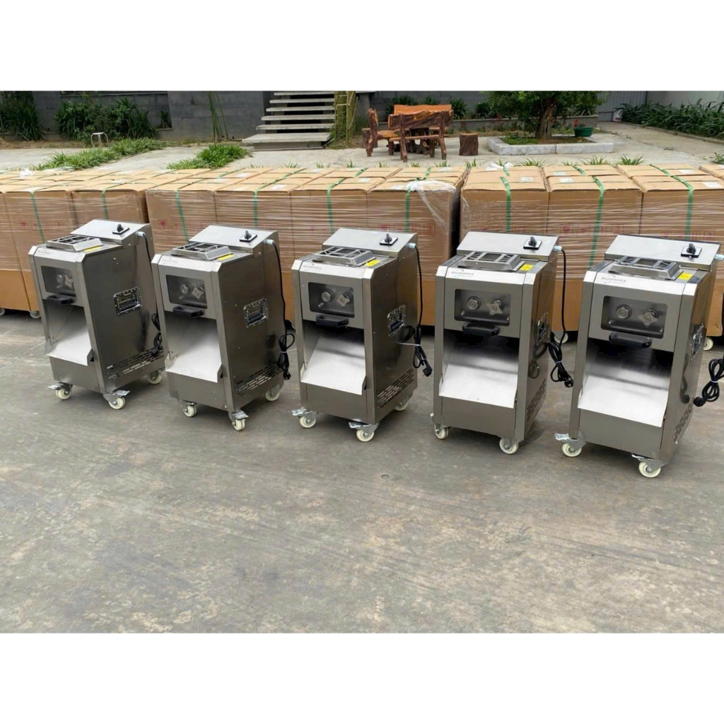 Máy thái thịt tươi sống công nghiệp JP-DQ8,công suất 2,2 kw mạnh mẽ , năng suất 350kg/h