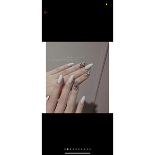 nailbox trắng sữa mix đá