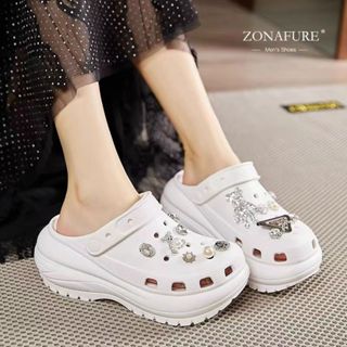 Dép sục crocs nữ mẫu thời trang mới hot hit của 2024 đế cao 6cm ( 612 gấu tam giác)