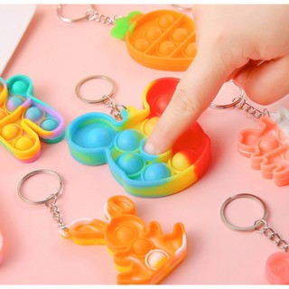 - Móc khóa pop it hoạt hình