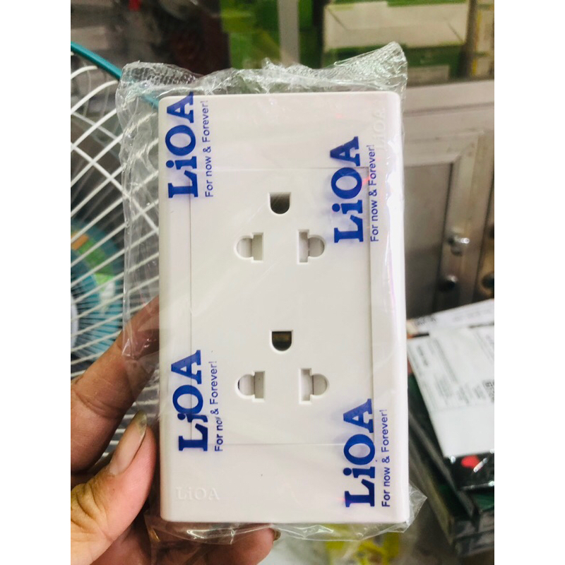 Mặt lioa- 2 lỗ cắm 3 chấu