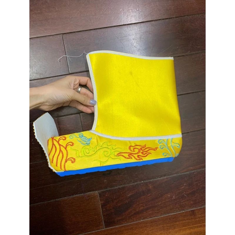 GIẦY/ HIA TẾ LỄ (mầu đỏ, vàng, xanh)