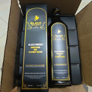 Black whisky 1995 nhập từ lào