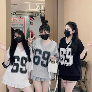 Set Bộ Đồ Nữ Áo Phông Cổ Tim In 69 ngắn tay Mix Chân Váy Xếp Ly Mặc Siêu Xinh