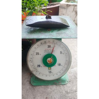 Búa chặt hàng Nhật bãi