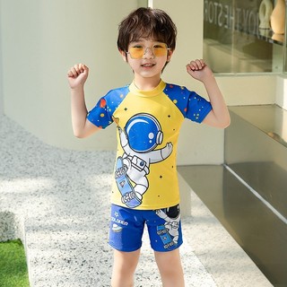 Bộ bơi bé trai BUBY KID FASHION TN1003 Kèm Mũ bơi, Đồ bơi cho bé họa tiết phi hành gia dễ thương size 9-35kg