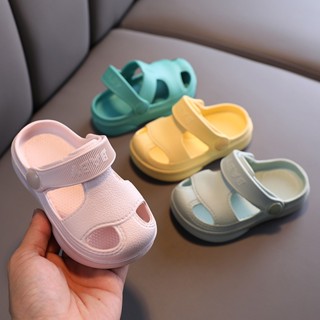 Dép sandal, sục Crocs đục lỗ mùa hè nhẹ mềm đế chống trơn trượt cho bé trai bé gái