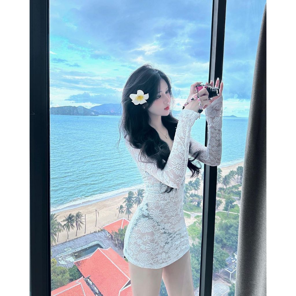 Váy ren mặc ngoài bikini dài tay trễ nguc xuyên thấu một lớp màu trắng sexy cho nữ hottrend ( KHÔNG KÈM BIKINI) - Mã M01 | BigBuy360 - bigbuy360.vn