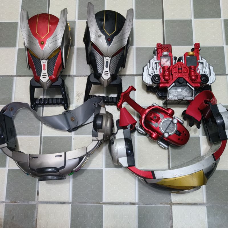 Đồ Chơi Siêu Nhân Kamen Rider Kuuga / Agito / Double / Ryuki Dx Hãng Bandai