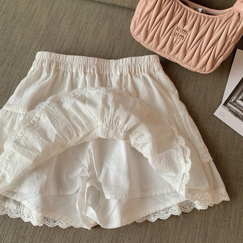 CV TRẮNG REN NGẮN