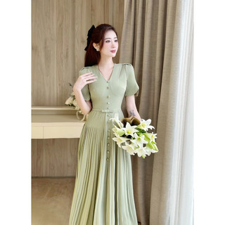 Váy cúc bọc xếp ly