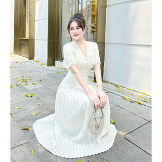 Váy cúc bọc xếp ly