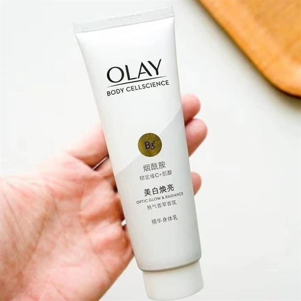 Tuýp Dưỡng thể Olay b3 + Vtm C