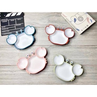 Khay ăn dặm silicone cao cấp hình con cua ngộ nghĩnh, có đế hút chống lật đổ