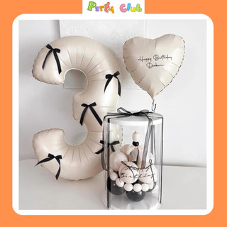 Bóng số màu trắng ngà đính nơ đen size 70 cm trang trí sinh nhật phong cách Hàn Quốc