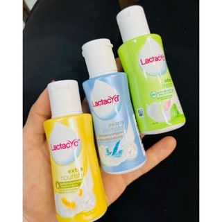 60ml- Dung dịch vệ sinh phụ nữ Lactacyd Extra Nourish Dưỡng Ẩm và Căng Mịn