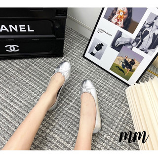 Giày bệt bản mới về hàng siêu xinh, chất đẹp cực xịn. Hàng fullbox Sz 35/39