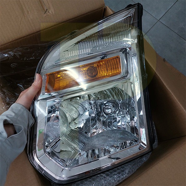 ĐÈN LÁI TRƯỚC FORD TRANSIT