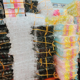 Kẹp càng cua 5 răng ( giao màu ngẫu nhiên) 1 cái
