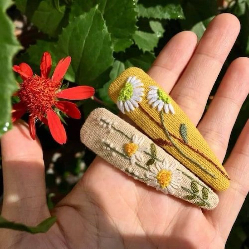 Combo 2 kẹp tóc thêu tay thủ công (HandMade by pong)