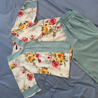 sét lụa phối hoa chất đẹp size L - Xl còn mới chất đẹp