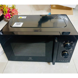 Lò vi sóng có nướng electrolux emg20k22b 20 lít - hàng trưng bày