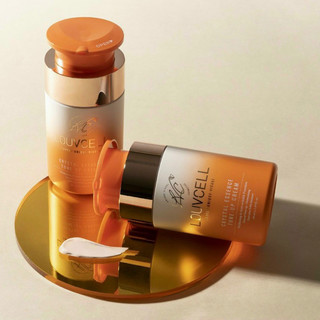Kem dưỡng trắng da nâng tone Louvcell Crystal Essence Tone Up Cream 50ml