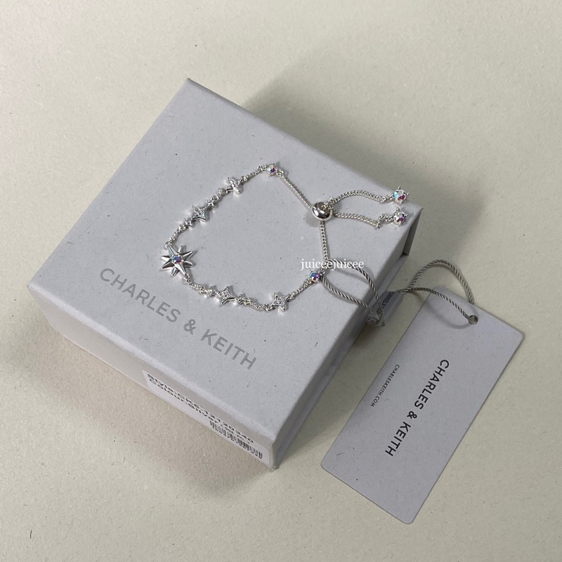 Vòng tay ngôi sao Charles & Keith CNK chính hãng