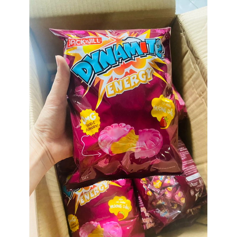 Kẹo Dynamite Bigbang hương vị dâu