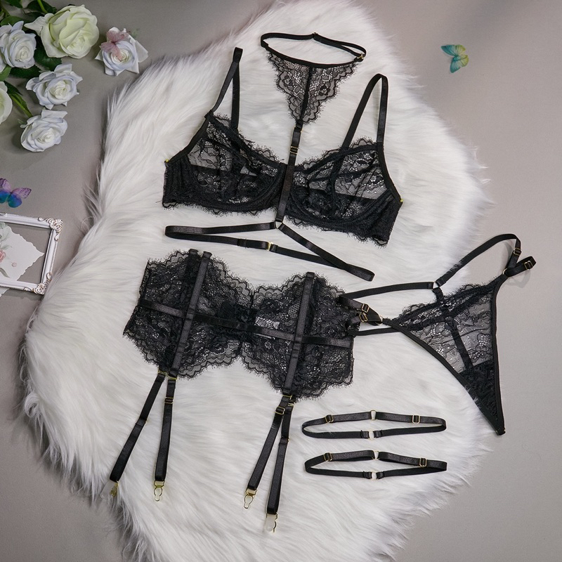 Set nội y sexy gồm quần lọt khe và phụ kiện đeo cổ Yes Daddy NYX004 | BigBuy360 - bigbuy360.vn