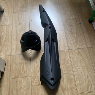 Ốp pô và chụp đích pô xe exciter 135 lc v6 chụp đích màu đen
