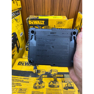 Sạc Dewalt DCB115 ( Mới Mỹ ) đã lên điện 220V