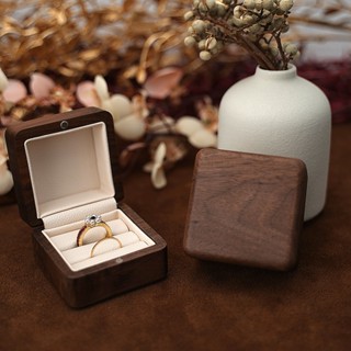 [HÀNG SẴN] Hộp gỗ LÓT DA đựng nhẫn cưới khắc tên cô dâu chú rể decor wedding - hộp nhẫn đính hôn cầu hôn lễ cưới