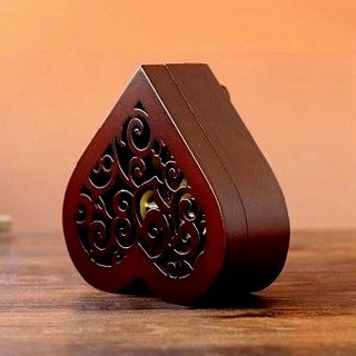 Hộp Nhạc Trái Tim Hoa Văn | Máy Nhạc Dây Cót | Hộp Gỗ HNDCGO017 | Quà Lưu Niệm | Vật Kỷ Niệm